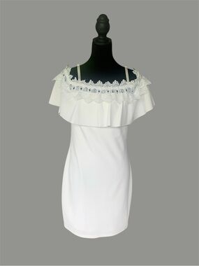 A. Byer White/Ivory Lace Detail Dress juniors size 9